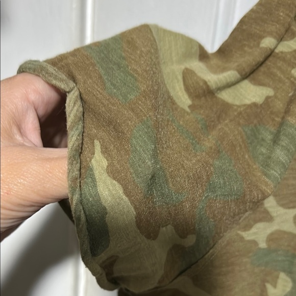 The Men's Store Green and Brown Camouflage Short Sleeve Tee - Picture 5 of 6